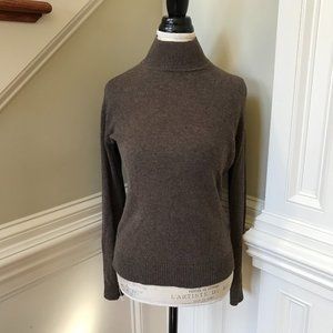 Theory Basic Turtleneck Feather Cashmere Sweater Womens Medium Brown Long Sleeve